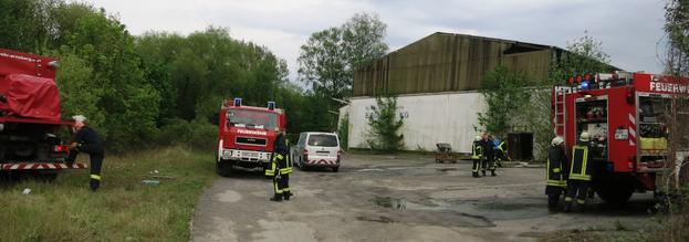 Brennender LKW-Reifen sorgt für starke Rauchentwicklung am Arnsberger Bahnhof