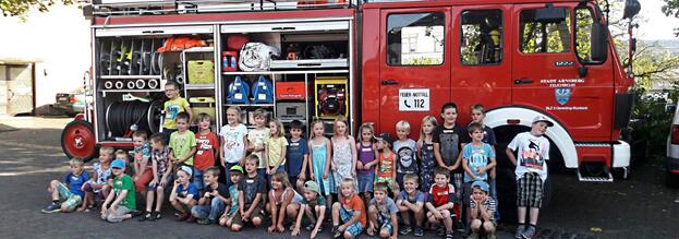 Pilotprojekt der neuen Arnsberger Kinderfeuerwehr in Oeventrop und Rumbeck gestartet