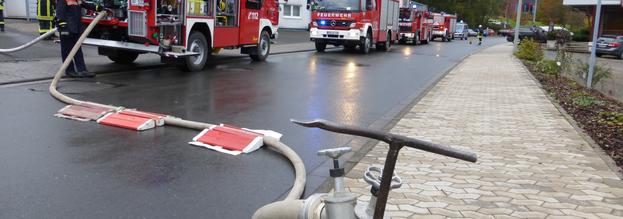 Undichte Acetylen-Flasche sorgt für Feuerwehr-Einsatz in Arnsberg-Herdringen