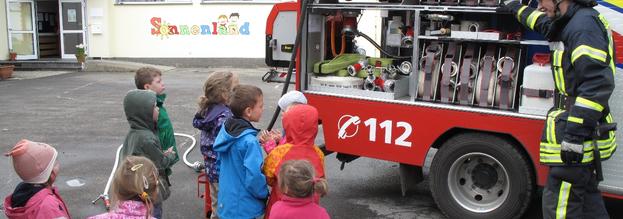Wennigloher Kindergarten-Kinder wissen für den Notfall Bescheid