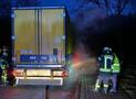  LKW-Achse heißgelaufen – Feuerwehr muss ausrücken