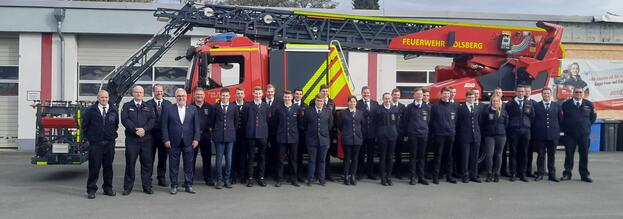 Erfolgreicher Grundlehrgang Truppmann 1 (TM1) der Feuerwehr Olsberg