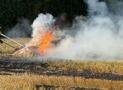 Brennt landwirtschaftliche Zugmaschine