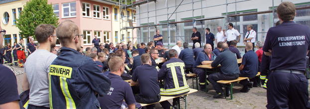 1. Feuerwehrbereitschaft RP Arnsberg übt in Neuenrade