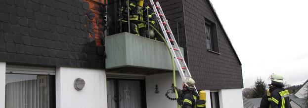 Fassadenbrand in Wennigloh ließ zunächst Schlimmeres vermuten