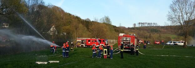 Löschzug 1 der Arnsberger Jugendfeuerwehr eröffnet Übungssaison