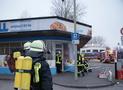 Rauchentwicklung in Grill-Restaurant am Bahnhof Neheim-Hüsten ruft Feuerwehr auf den Plan