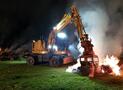 RUND 300 STROHBALLEN BRENNEN IN HÜSTEN AUF DEM FLAMMBERG!