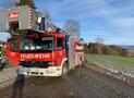 Gleitschirmflieger in Baum