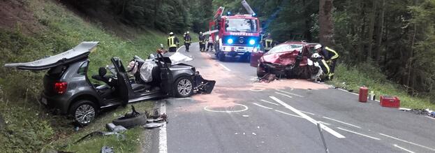 Schwerer Verkehrsunfall, 2 Hubschrauber im Einsatz 