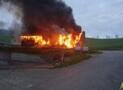 Feuerwehr rückt zu Scheunenbrand in Sellinghausen aus