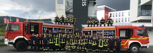 4 neue Truppführerinnen und 32 neue Truppführer bei den Feuerwehren im Hochsauerlandkreis